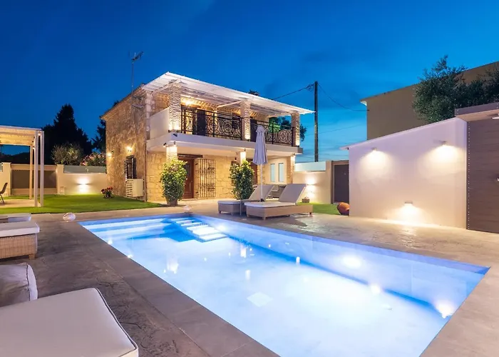 Artemis Luxury Villa *