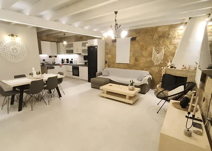 Artemis Luxury Villa *