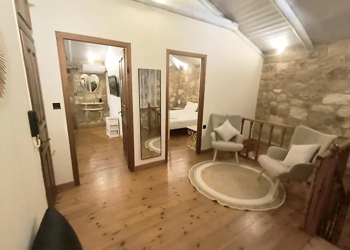Villa Artemis Luxury Méson Yerakaríon
