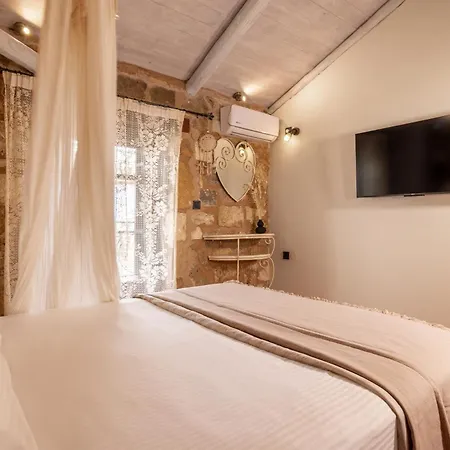 Artemis Luxury *