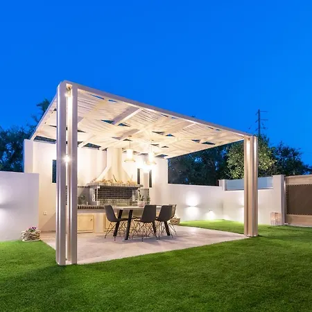 Artemis Luxury Villa *