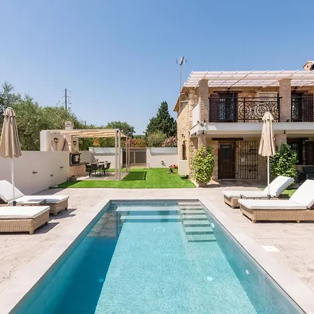 Artemis Luxury *